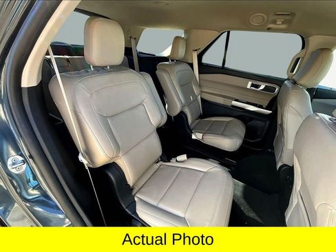 Used 2022 Ford Explorer XLT w/ Equipment Group 202A image 29