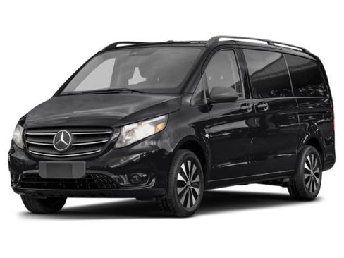 Used 2021 Mercedes-Benz Metris Passenger image 1