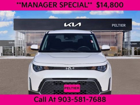 Certified 2023 Kia Soul LX image 2