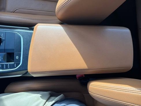 Used 2022 BMW 330i xDrive Sedan w/ Premium Package image 31