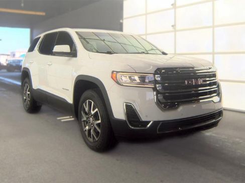 Used 2022 GMC Acadia SLE FWD image 3