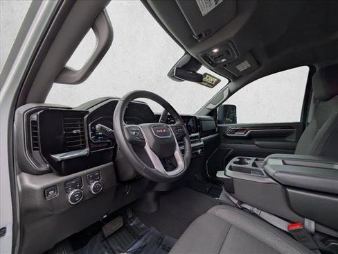 Used 2025 GMC Sierra 2500 SLE w/ SLE Value Package; image 16