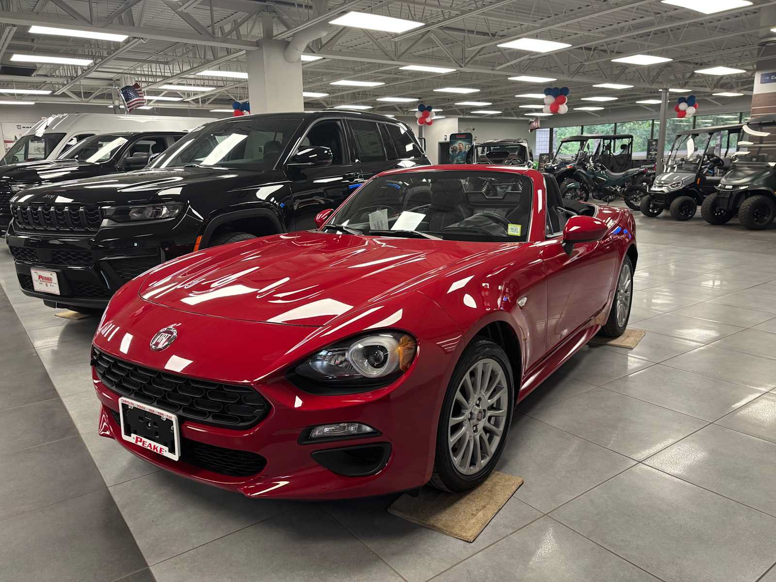 Used 2018 FIAT 124 Spider Classica w/ Technology Group RWD image 1