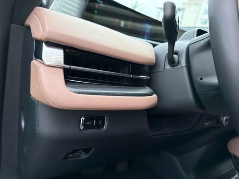 New 2026 Lincoln Navigator Black Label AWD/4WD image 36