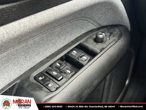 Used 2023 Jeep Compass Latitude AWD/4WD image 16