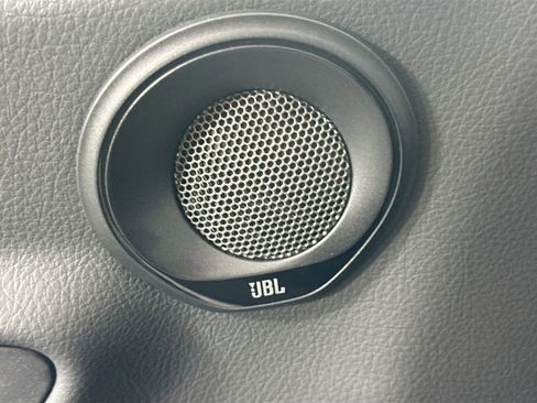 Used 2025 Toyota Supra image 18