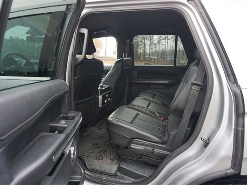 Used 2020 Ford Expedition XLT w/ Equipment Group 202A image 15