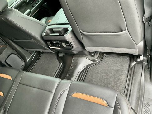 Used 2024 GMC Sierra 1500 AT4 w/ Technology Package image 27