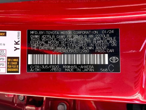 Used 2024 Toyota Prius LE AWD/4WD image 33