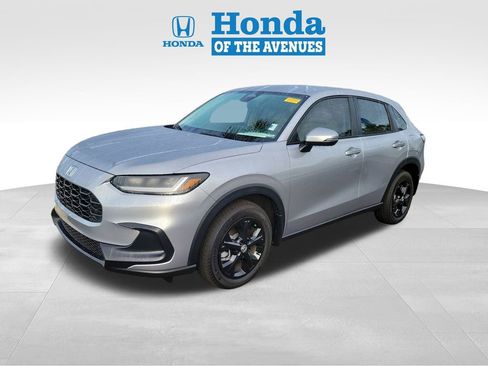 Certified 2026 Honda HR-V LX image 3