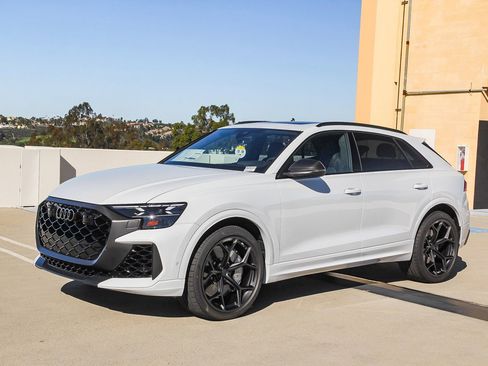 New 2026 Audi RS Q8 performance image 4
