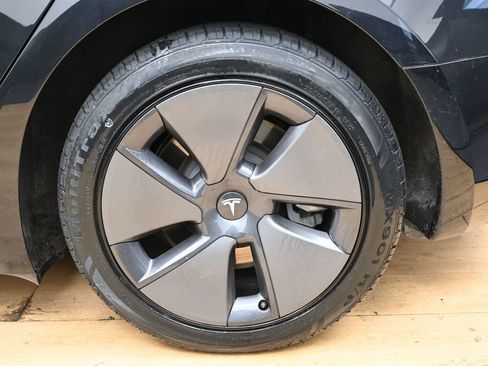 Used 2023 Tesla Model 3 Standard Range RWD image 11