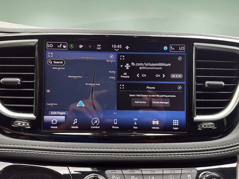 Used 2022 Chrysler Pacifica Limited FWD image 30
