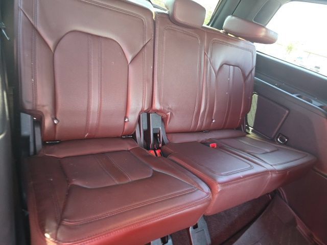 Used 2022 Ford Expedition Limited RWD image 13