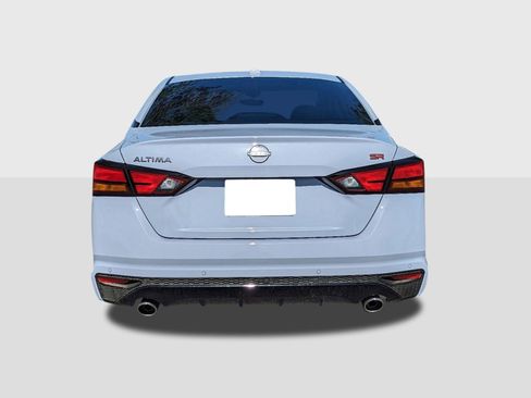 New 2025 Nissan Altima 2.5 SR image 4