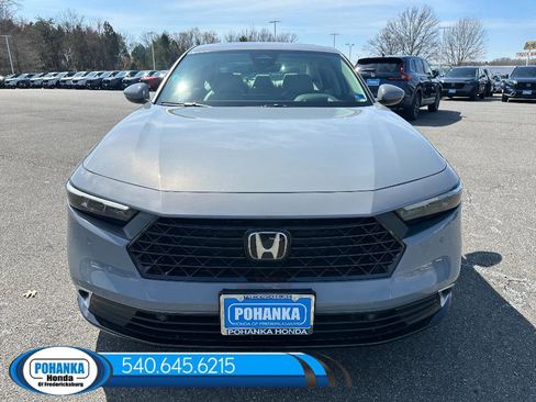 New 2026 Honda Accord Hybrid Touring image 9