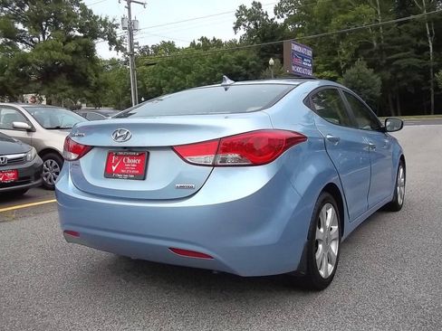 Used 2012 Hyundai Elantra Limited w/ Technology Pkg 5 FWD image 2