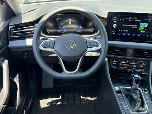 New 2026 Volkswagen Jetta SE FWD image 12