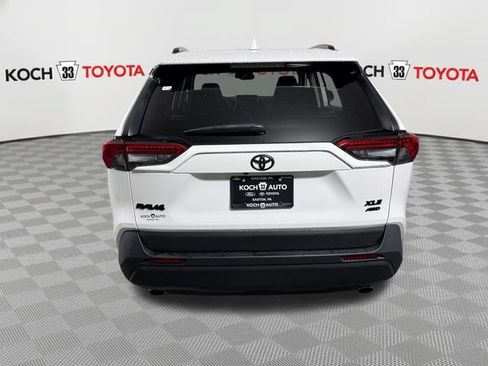 Used 2023 Toyota RAV4 XLE w/ Convenience Package AWD/4WD image 7