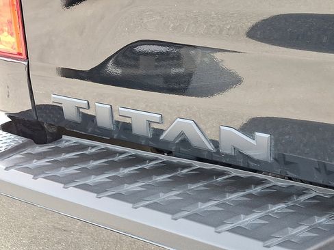Certified 2024 Nissan Titan SV w/ SV Bronze Edition Package image 33