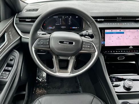 New 2026 Jeep Grand Cherokee L Limited AWD/4WD image 13