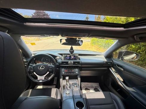 Used 2018 Lexus IS 300 F Sport RWD image 17