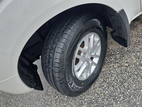 Used 2019 Nissan Frontier SV w/ Value Truck Package RWD image 30