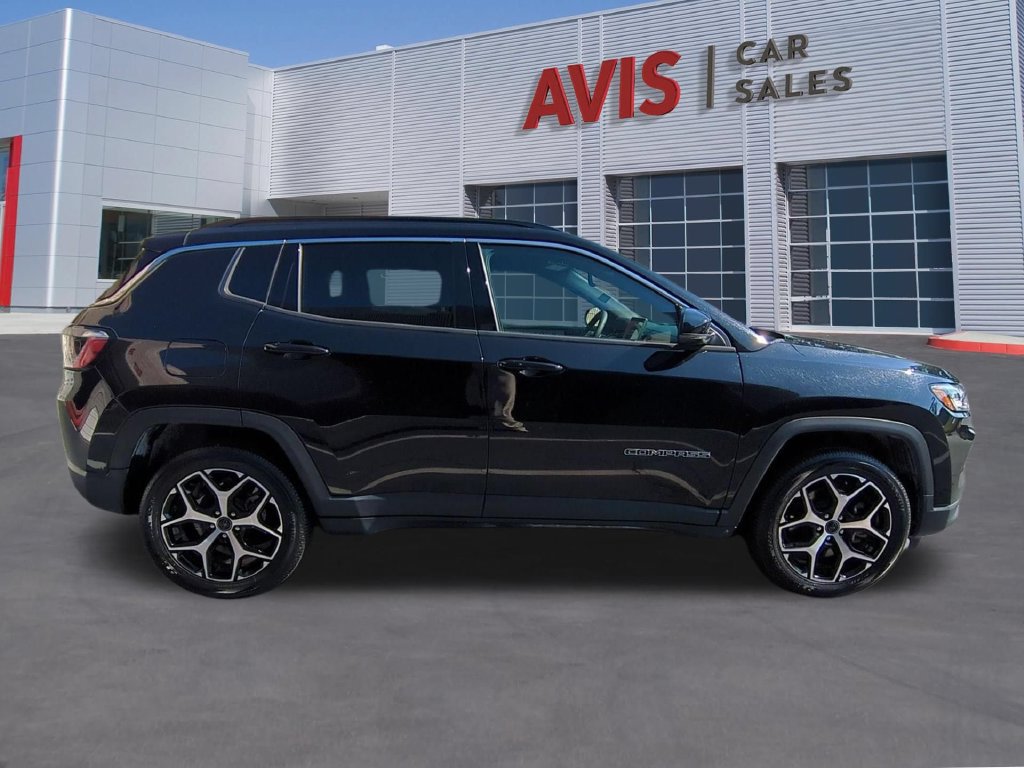 Used 2025 Jeep Compass Limited AWD/4WD image 5