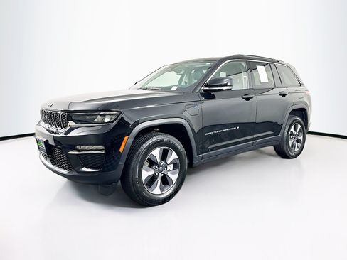 Used 2022 Jeep Grand Cherokee Limited 4xe AWD/4WD image 3