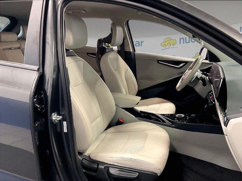 Used 2023 Kia Niro Wind w/ Wind Preserve Package FWD image 11