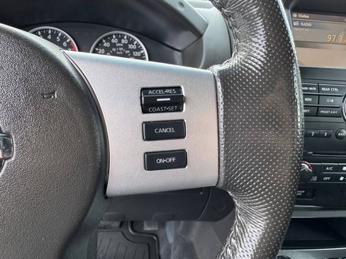 Used 2012 Nissan Pathfinder Silver RWD image 19