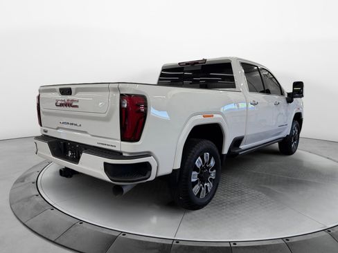 Used 2024 GMC Sierra 2500 Denali w/ Denali Reserve Package AWD/4WD image 5