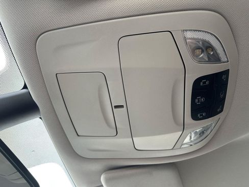Used 2023 Chrysler Voyager LX FWD image 32