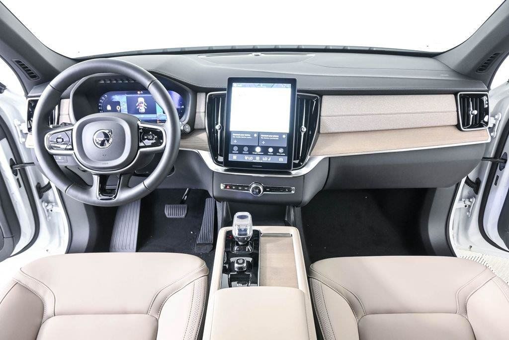 New 2026 Volvo XC90 T8 Core w/ Protection Package AWD/4WD image 16