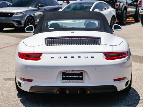 Used 2019 Porsche 911 Carrera 4 AWD/4WD image 5