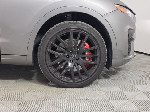 Used 2022 Maserati Levante Modena AWD/4WD image 10