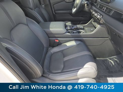 Certified 2024 Honda Pilot Touring image 26