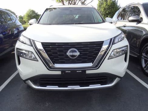 Used 2023 Nissan Rogue Platinum w/ Platinum Premium Package AWD/4WD image 2