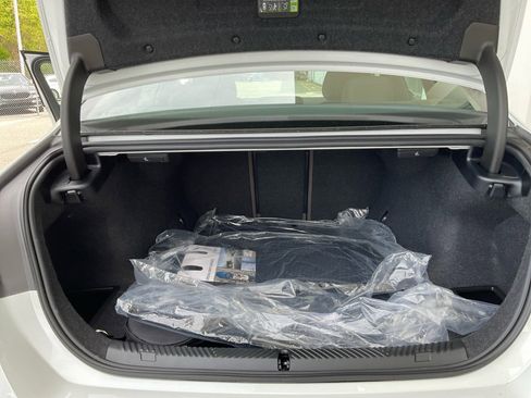 New 2026 BMW 530i w/ Executive Package RWD image 15