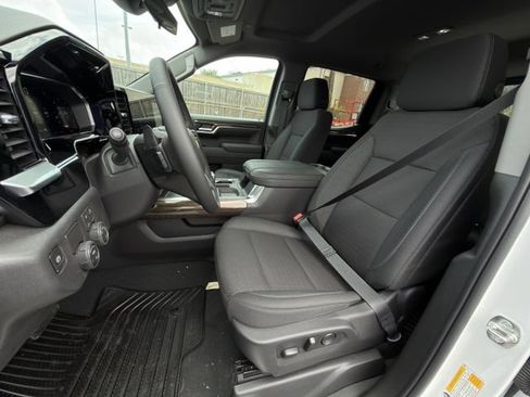 New 2026 Chevrolet Silverado 1500 LT w/ Texas Edition Plus RWD image 18