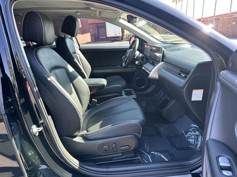 Used 2024 Hyundai Ioniq 5 Limited image 14