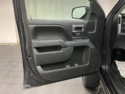 Used 2016 Chevrolet Silverado 1500 LT AWD/4WD image 19