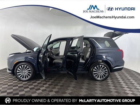 Certified 2025 Hyundai Palisade Calligraphy image 18