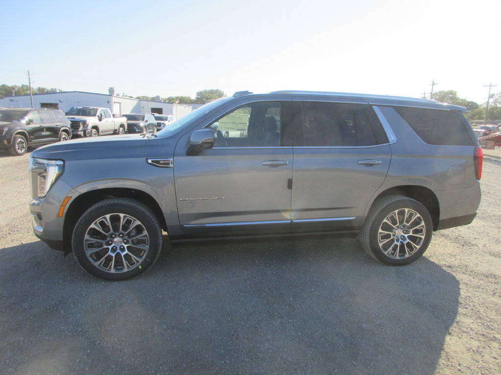 New 2027 GMC Yukon Denali w/ Sun & Power Step Package AWD/4WD image 7