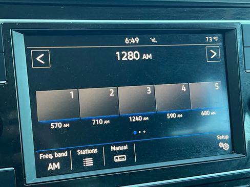 Used 2019 Volkswagen Golf S image 19