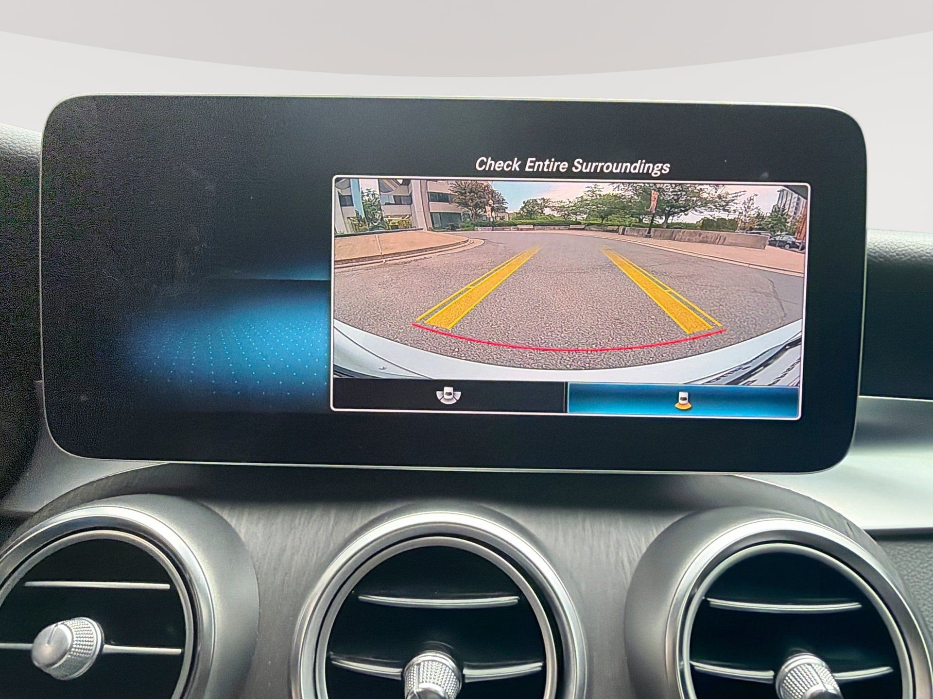 Used 2020 Mercedes-Benz C 300 Sedan w/ Premium Package image 25