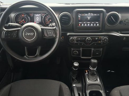 Used 2022 Jeep Wrangler Unlimited Sport AWD/4WD image 19