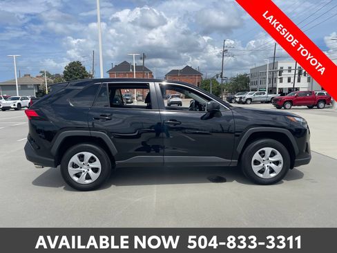 Used 2024 Toyota RAV4 LE FWD image 6