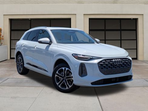 New 2025 Audi Q5 Premium image 19