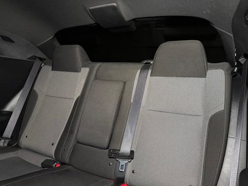 Used 2016 Dodge Challenger R/T RWD image 15